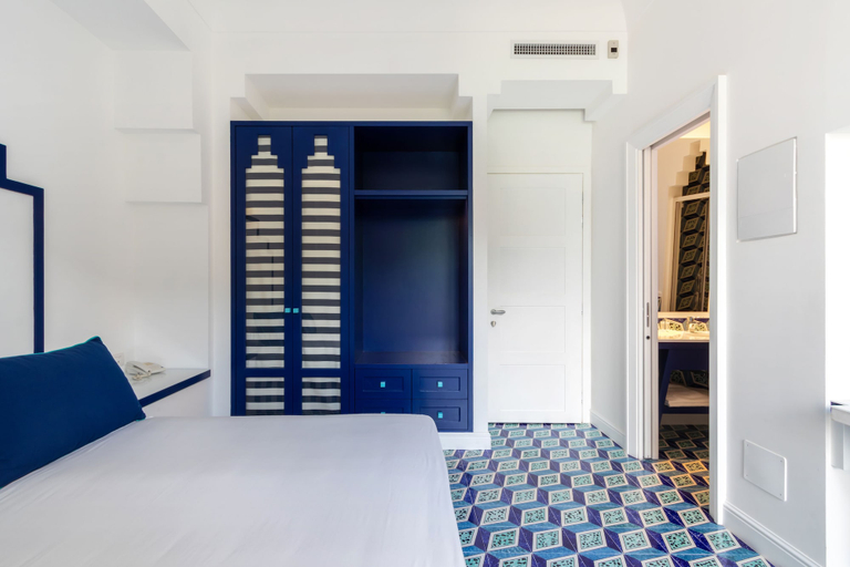 Bedroom 3, Mignon Meublè, Napoli