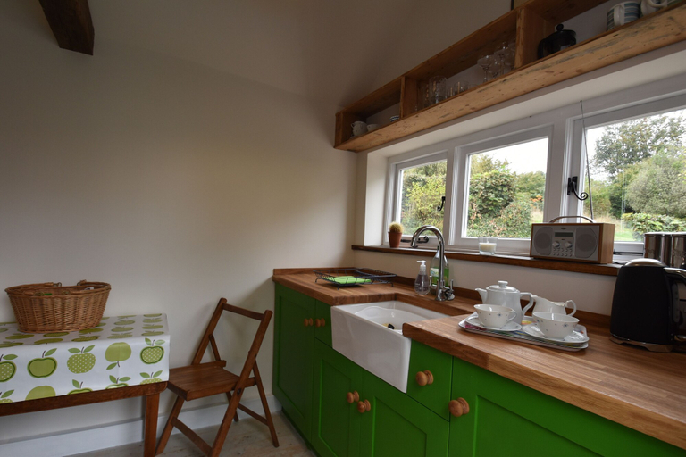 Others 5, Applecote - Rye, East Sussex