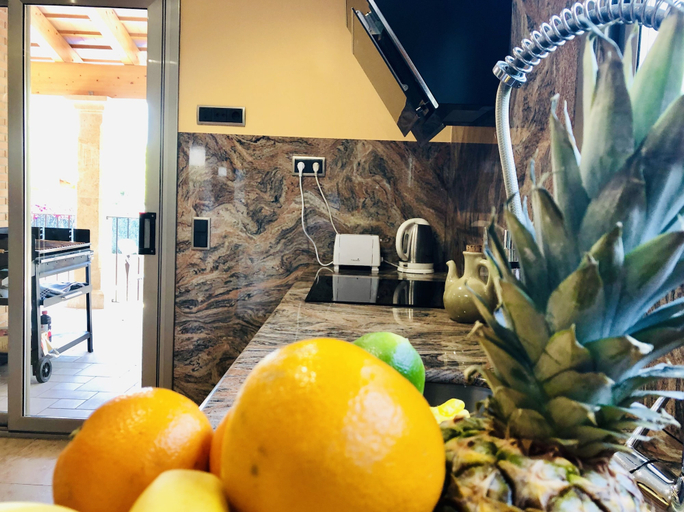 Food & Drinks, Chalet Con Piscina Privada, Tarragona