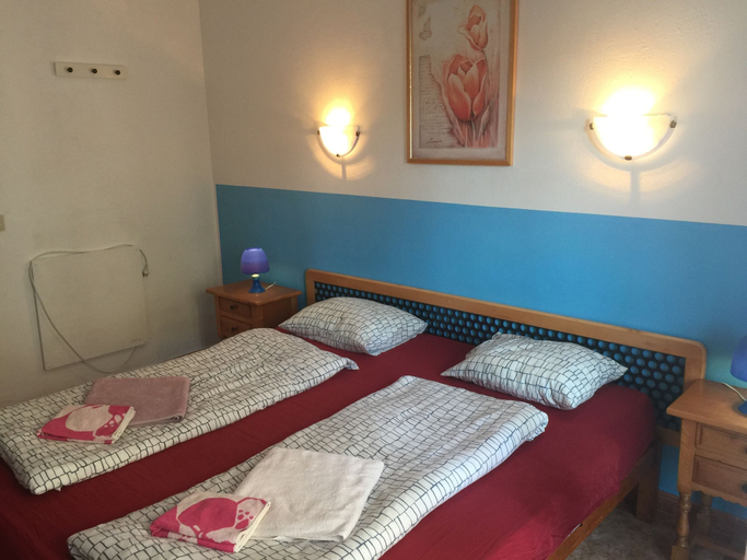 Bedroom 3, Paguera Apartments, Baleares