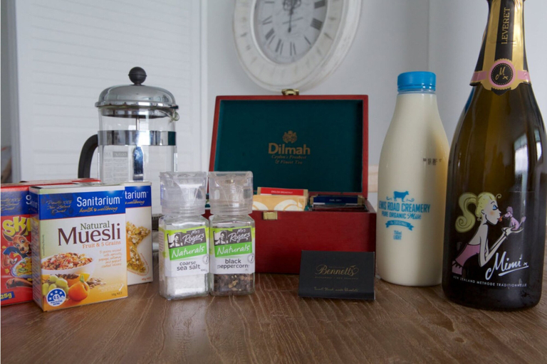 Food & Drinks 5, Auckland Waterfront Serviced Apartments, Waitakere