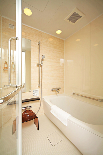 Bathroom 4, SmartCondo Tomari, Naha