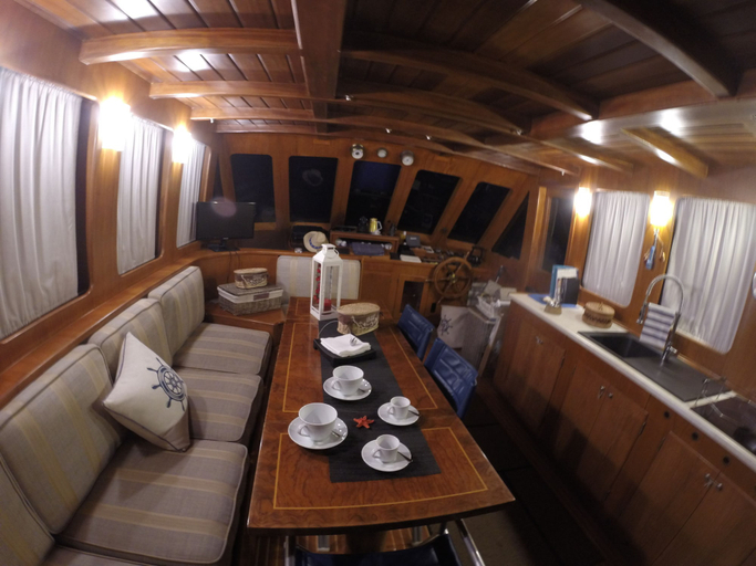 Food & Drinks 4, Yacht Suite Cecina, Livorno