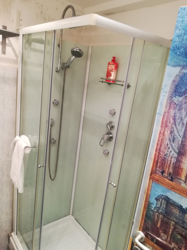 Bathroom 2, Appia Avenue 639, Rome