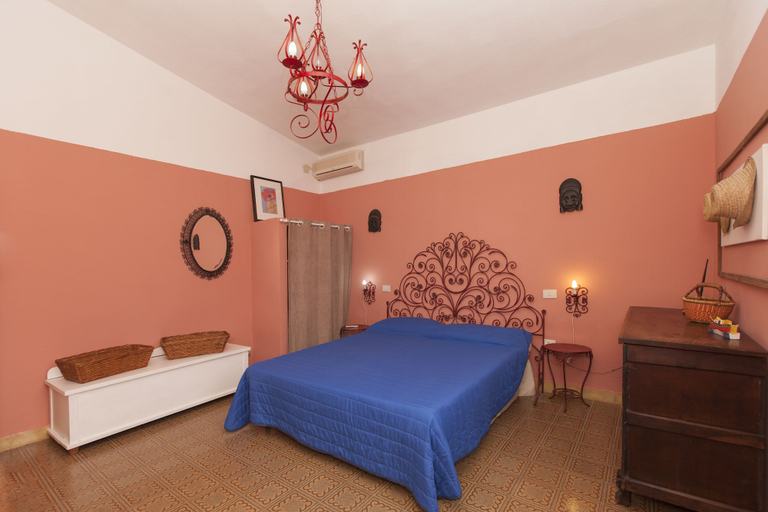 Bedroom 3, Villa Venere, Cagliari