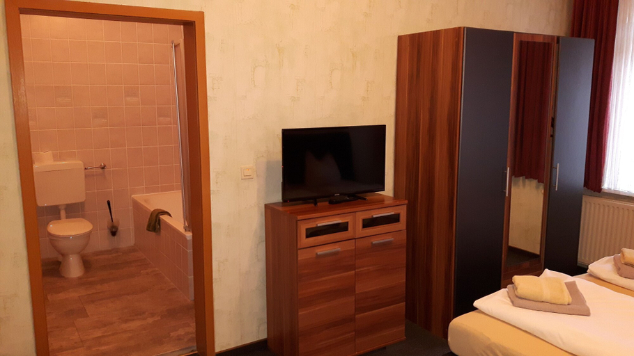 Bedroom 3, Hotel Plagwitzer Hof, Leipzig