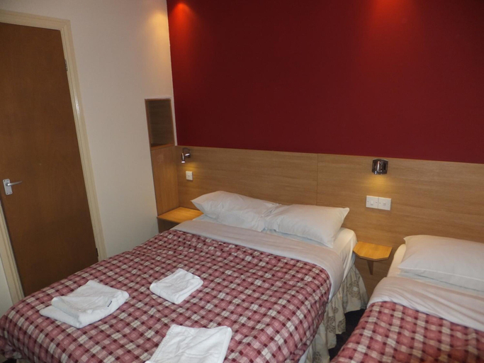 Bedroom 3, Carlton Hotel, London
