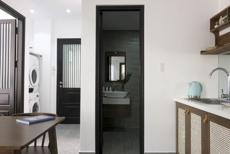 Bathroom 4, Quang Vinh Apartment and Hotel Hoi An, Da Nang