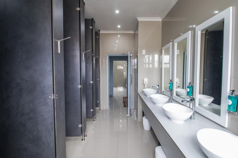 Bathroom 4, Zzzone Boutique Hostel, Overberg