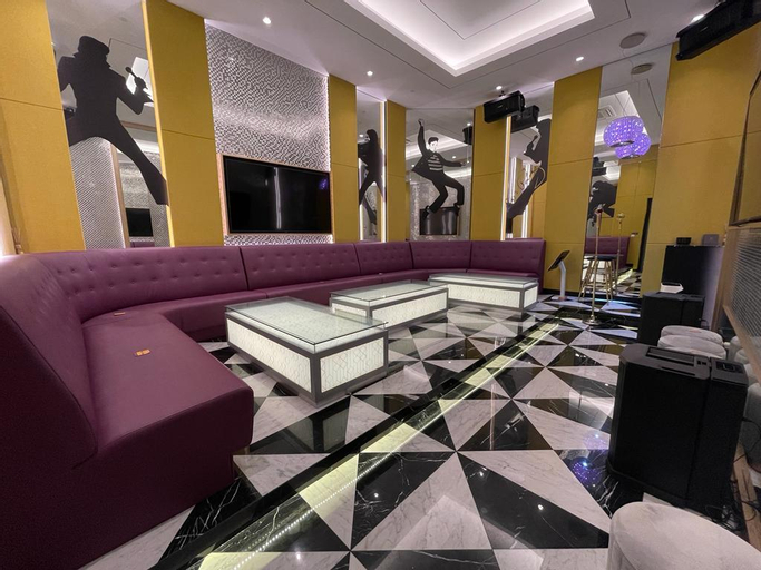 Public Area 9