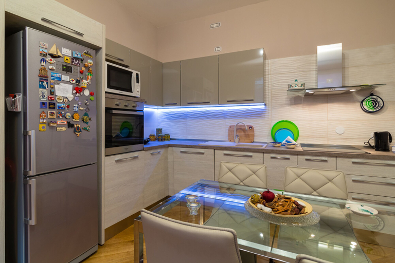 Others 5, Elegant Flat at Municipio by Napoliapartments, Napoli