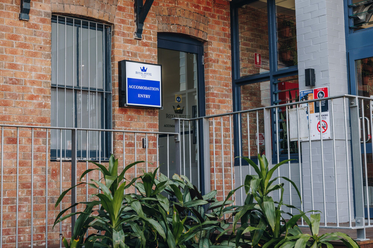 Exterior & Views 2, Royal Hotel Wyong, Wyong - South and West