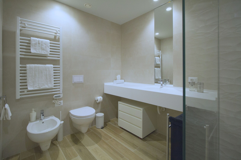 Bathroom 5, The Rooms Serviced Apartments Tirana, Tirana
