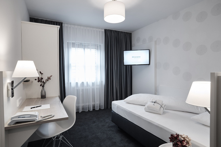 Bedroom 4, Hotel Alter Wirth, Bad Tölz-Wolfratshausen