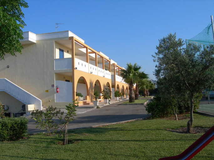 Exterior & Views 2, Oasi Salento Residence Hotel, Lecce