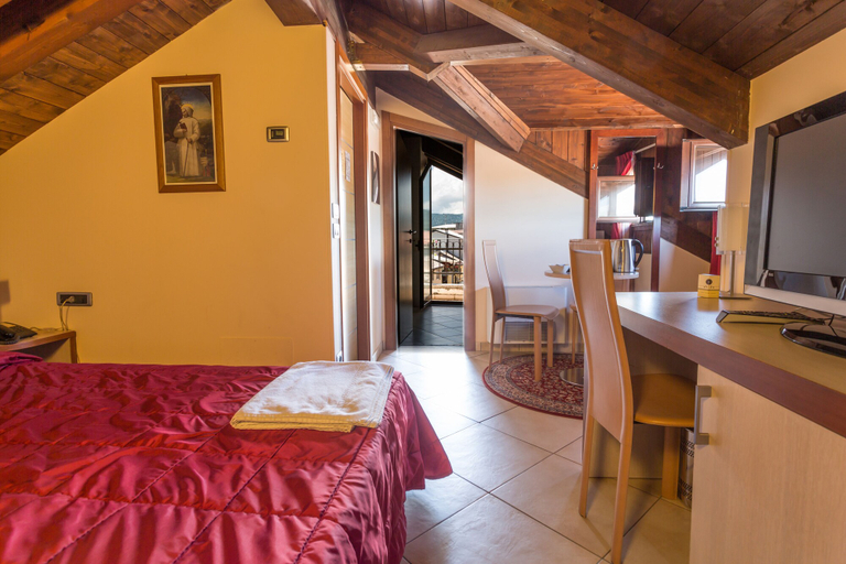 Bedroom 3, Hotel Conte Ruggero, Vibo Valentia