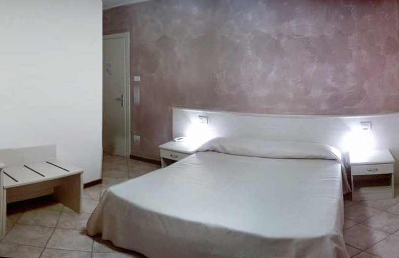 Bedroom 3, Albergo Grifone 1891, Verona
