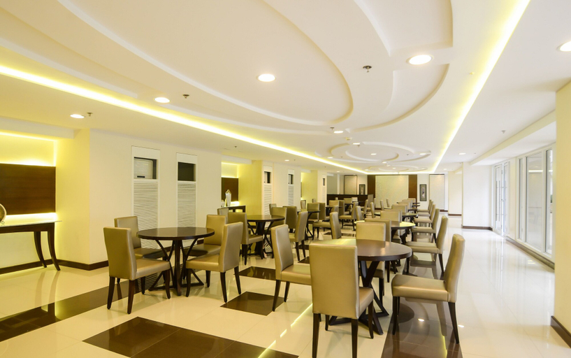 Food & Drinks 5, Extremeli Suites, Parañaque