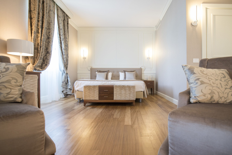 Bedroom 4, Grand Hotel Terme Sirmione, Brescia