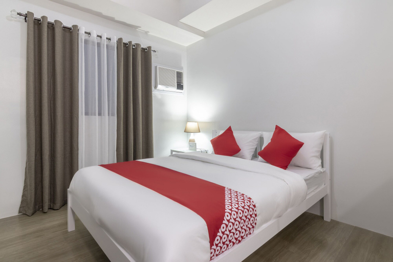 Bedroom 3, Vista 309 Katipunan, Quezon City