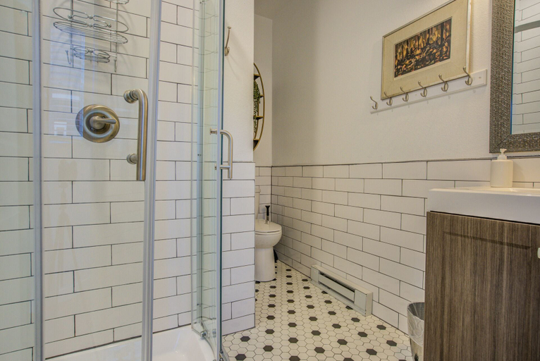 Bathroom 4, 1brlovely Stylish Downtownclose To Everything, El Paso