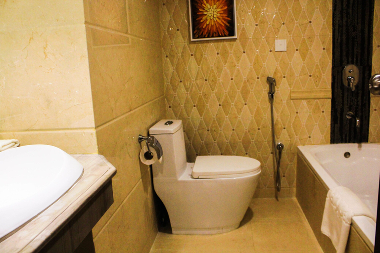 Bathroom 5, Hotel Bengal Canary Park, Dhaka