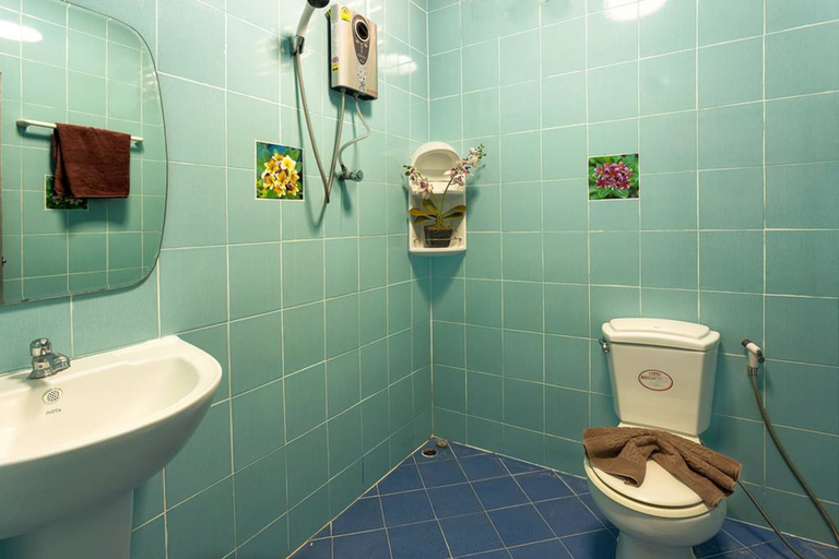 Bathroom 3, Rice Restaurant & Rooms, Phuket Island