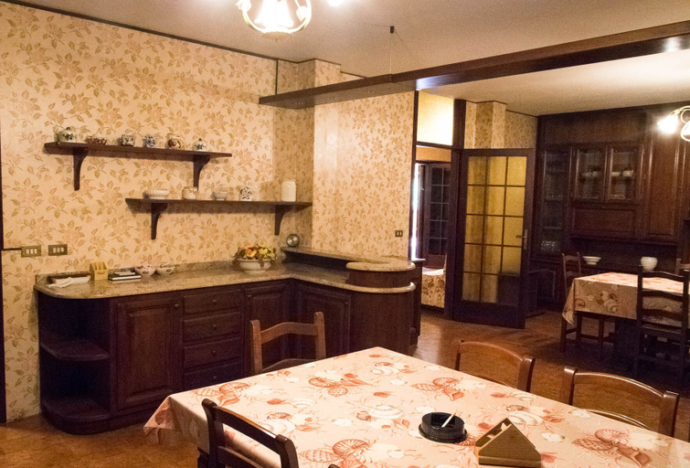 Others 5, Villa Torresani, Udine
