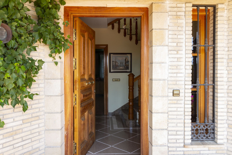 Exterior & Views 2, Villa Del Mamut, Granada