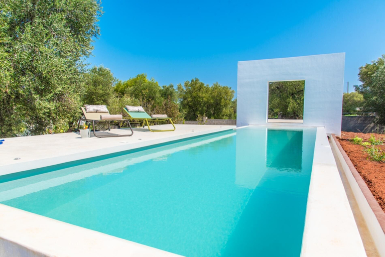 Sport & Beauty 1, Villa Carovigno, Brindisi