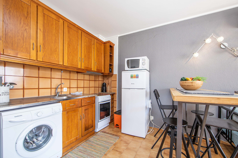 Private kitchenette, Caparica Luxury Apartment by Host-Point, Almada