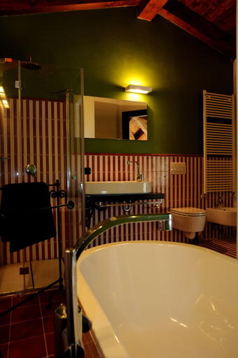 Bathroom 4, La Foresteria Canavese Country Club, Torino