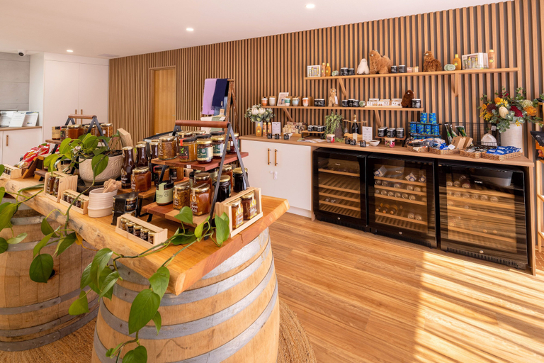 Food & Drinks 5, BIG4 Launceston Holiday Park, Launceston - Pt B