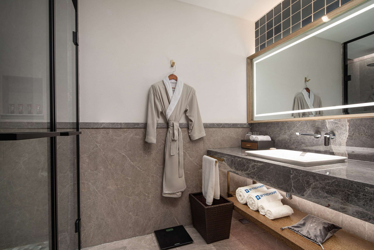 Bathroom 4, Wyndham Fengqing Resort, Lincang