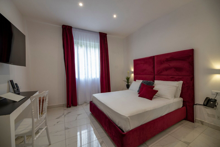 Bedroom 4, Grand Hotel Serapide, Napoli