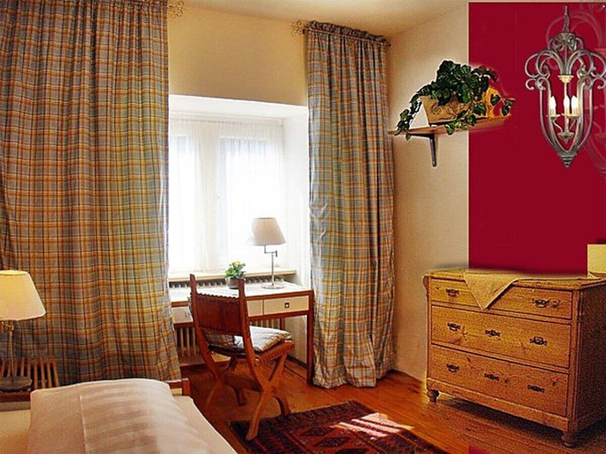 Bedroom 3, Hotel Platengarten, Ansbach