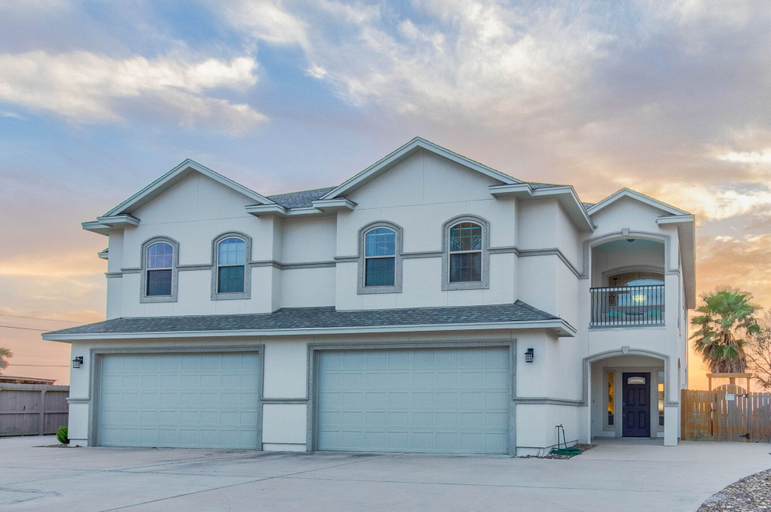 Exterior & Views 2, Island Dream, Nueces