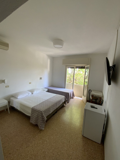 Bedroom 2, Hotel Naviglio, Lucca