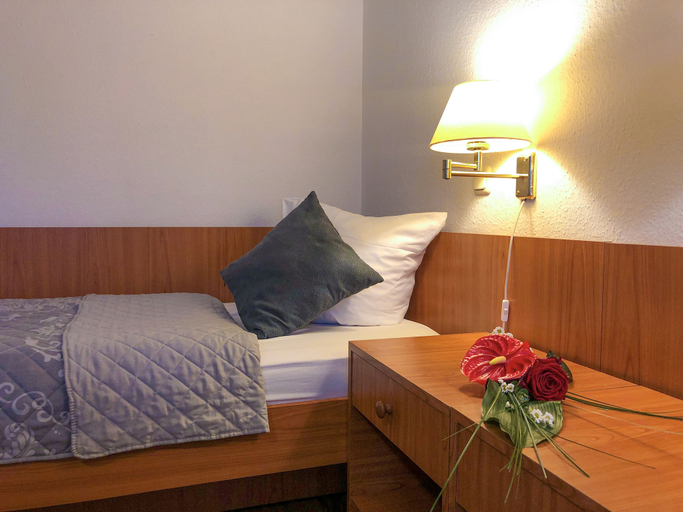 Bedroom 4, Hotel Kaiser, Mönchengladbach