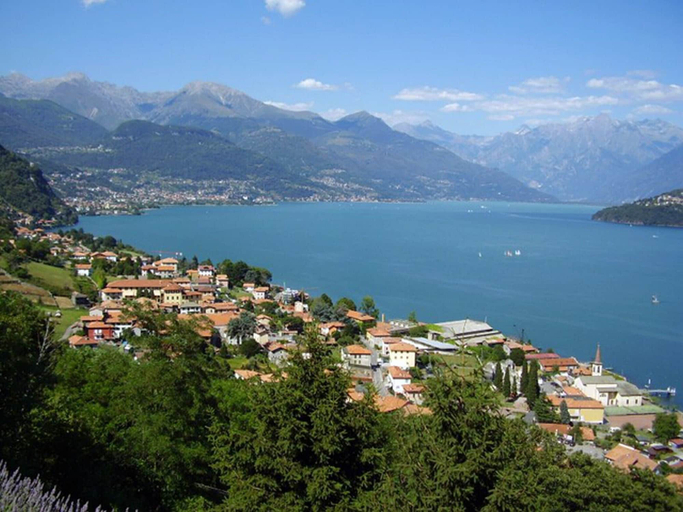 Others 5, Vista d'Este, Como