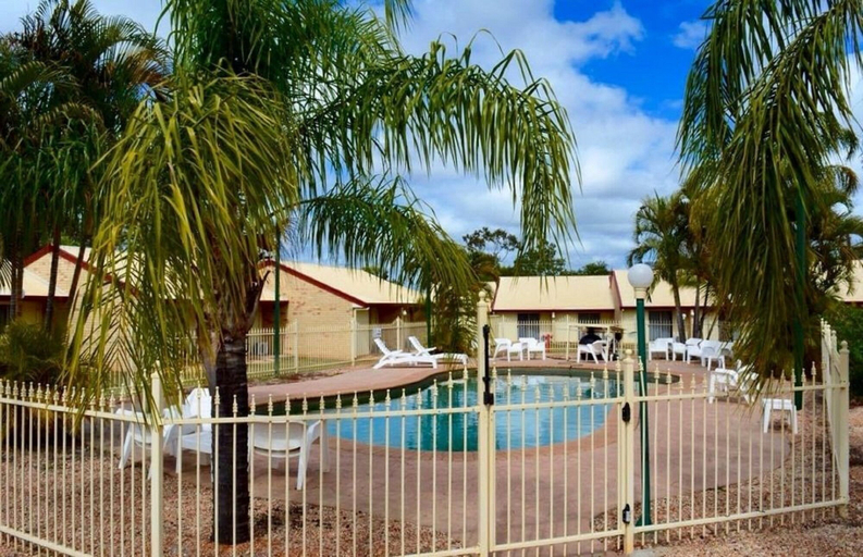 Sport & Beauty 2, The Western Heritage Motor Inn, Belyando