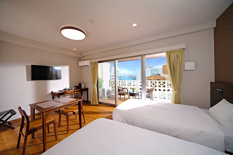 Bedroom 2, SmartCondo Tomari, Naha