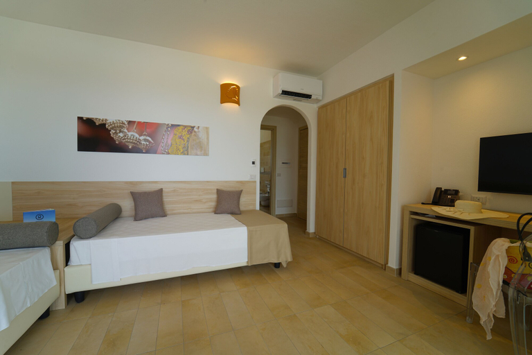 Bedroom 3, GH Santina Resort, Sassari