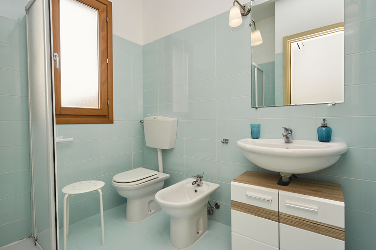 Bathroom, Riva Sea Apartments, Trapani