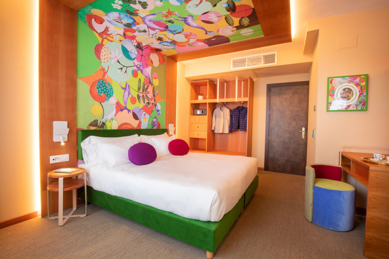 Bedroom 2, Omama Hotel, Aosta