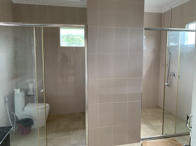 Bathroom 5, Sunrise Vuth Resort, Sihanoukville
