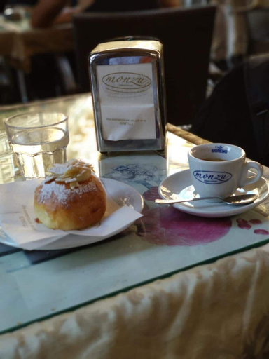 Food & Drinks 5, Suite Napoletana, Napoli