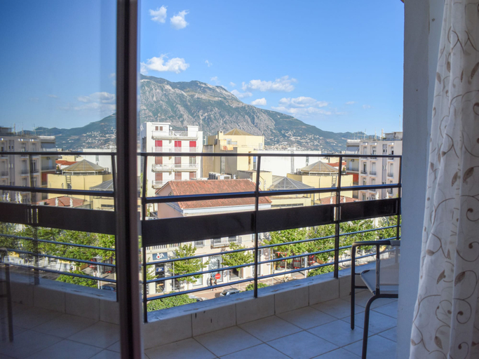 Others 4, Cozy Flat Main Square 10min To The Sea, Peloponnese