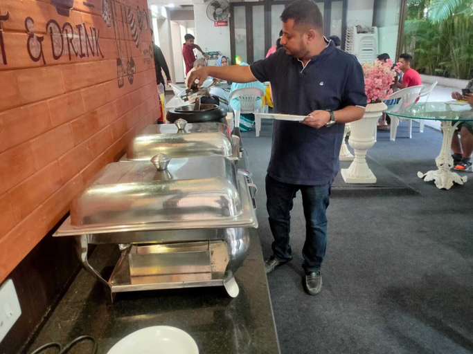 Food & Drinks, Kedari Residency, Pune