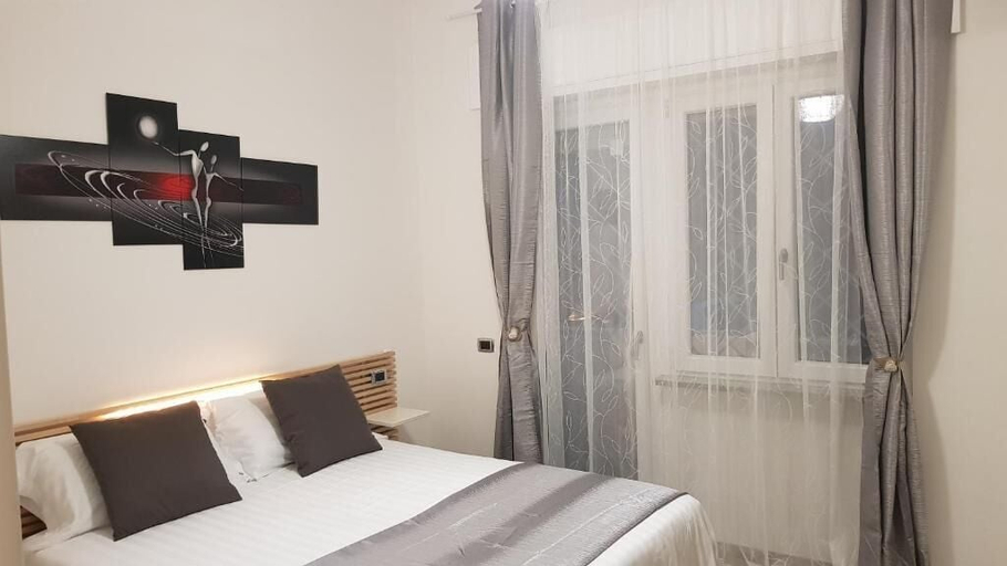 Bedroom 4, That's Amore Fiumicino, Rome